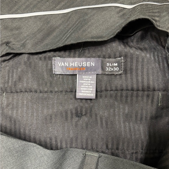 Van Heusen Traveler Men’s Dress Pants - Picture 3 of 3